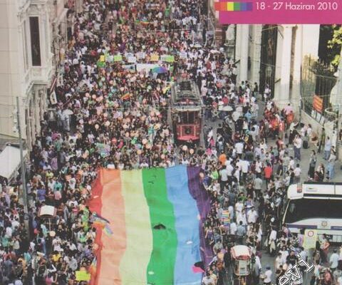 dikkat-aile-var-18-istanbul-lgbtt-onur-haftasi-kitabi-18-27-haziran-2010a92f8ae193d50c3859efb536d971865a dikkat-aile-var-18-istanbul-lgbtt-onur-haftasi-kitabi-18-27-haziran-2010a92f8ae193d50c3859efb536d971865a